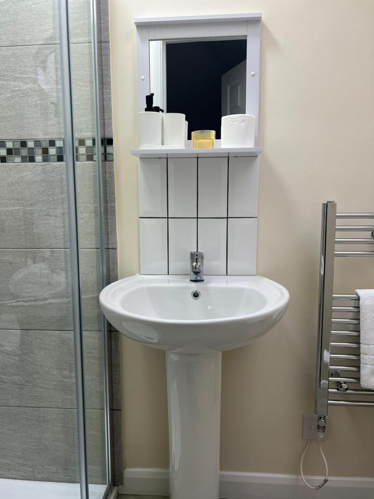 Modern Apartment Free Off Road Parking 2X Double Rooms Suite 11 Nottingham Exterior foto